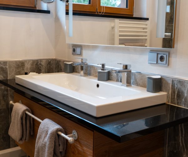 Panorama Suite Waschbecken